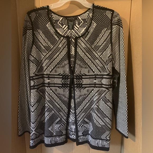 ZOZO Large Sweater Cardigan Long Sleeve NWT - Picture 1 of 5